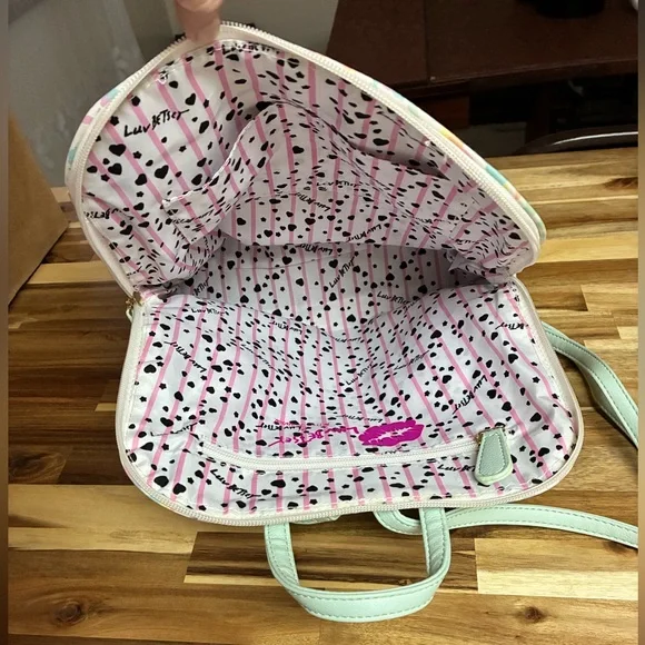 Travel Bag: Betsey Johnson Luv Backpack Tie Dye - Picture 3 of 3